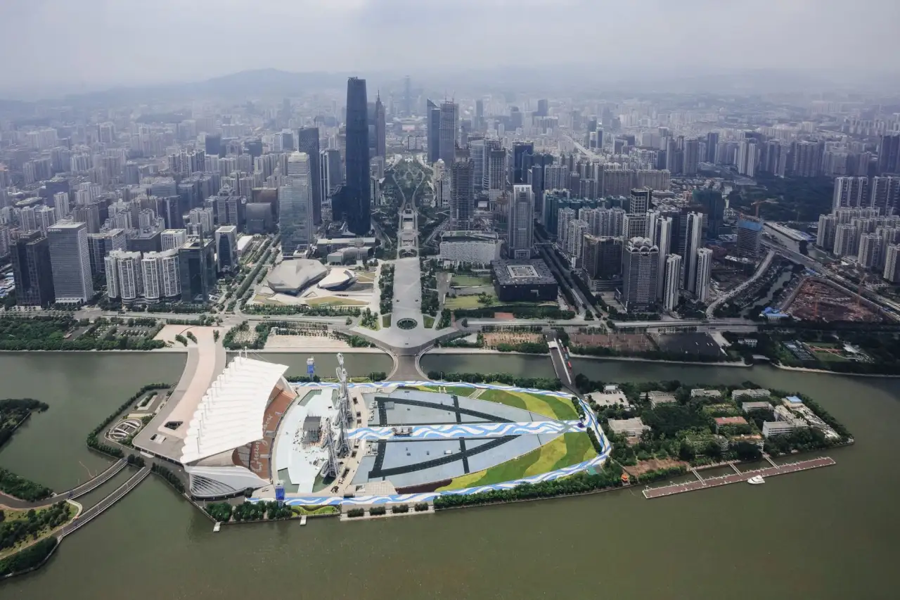 重庆新农村建设太阳能路灯选型指南：如何匹配庭院灯与草坪灯的照明需求