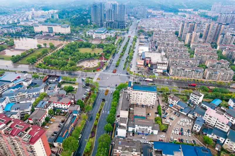 西南新农村建设太阳能路灯选型与配置方案解析