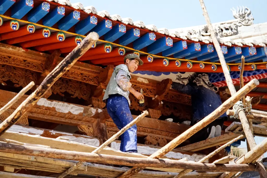 重庆太阳能路灯厂家：新农村建设太阳能路灯选型与安装要点解析