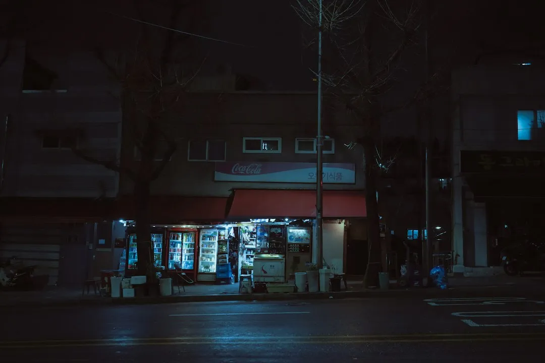 西南地区景观灯与庭院灯在园林工程中的融合设计趋势